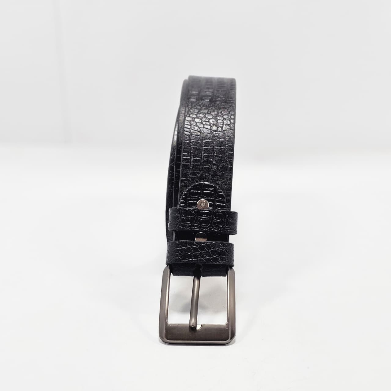Crocodile Texture Elegance-Turn every outfit into a statement with our premium crocodile finish belt.