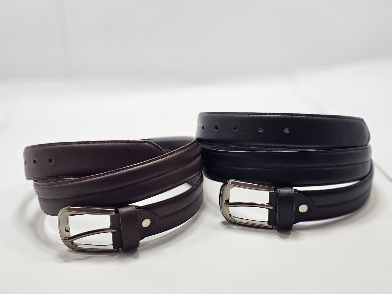 Majestic Belt – Wear the Crown of Style Premium leather, timeless design, and unmatched durability.